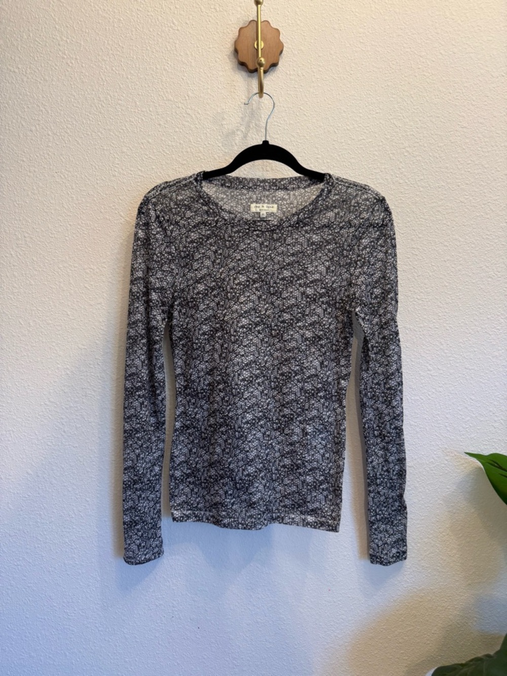 rag & bone Sheer Lace Print Long Sleeve Tee – Women’s Size Medium ✨
